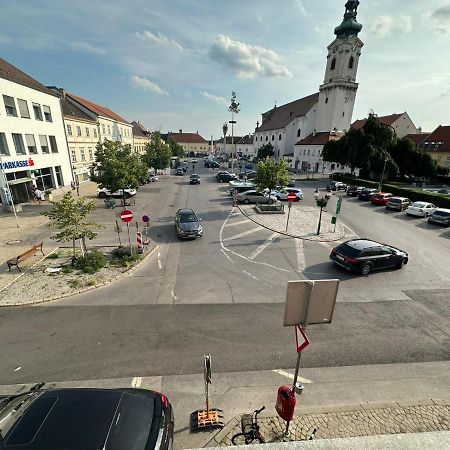 Central Plaza Family Apartment 2 Bedroom Bruckneudorf Екстериор снимка